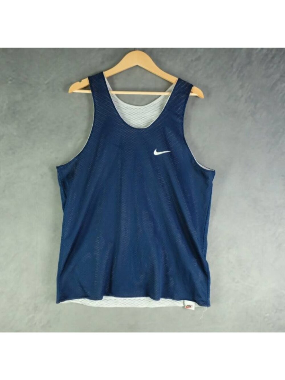 Nike Jersey Mens Medium Blue White Reversible Basketball Jersey Mesh Vintage